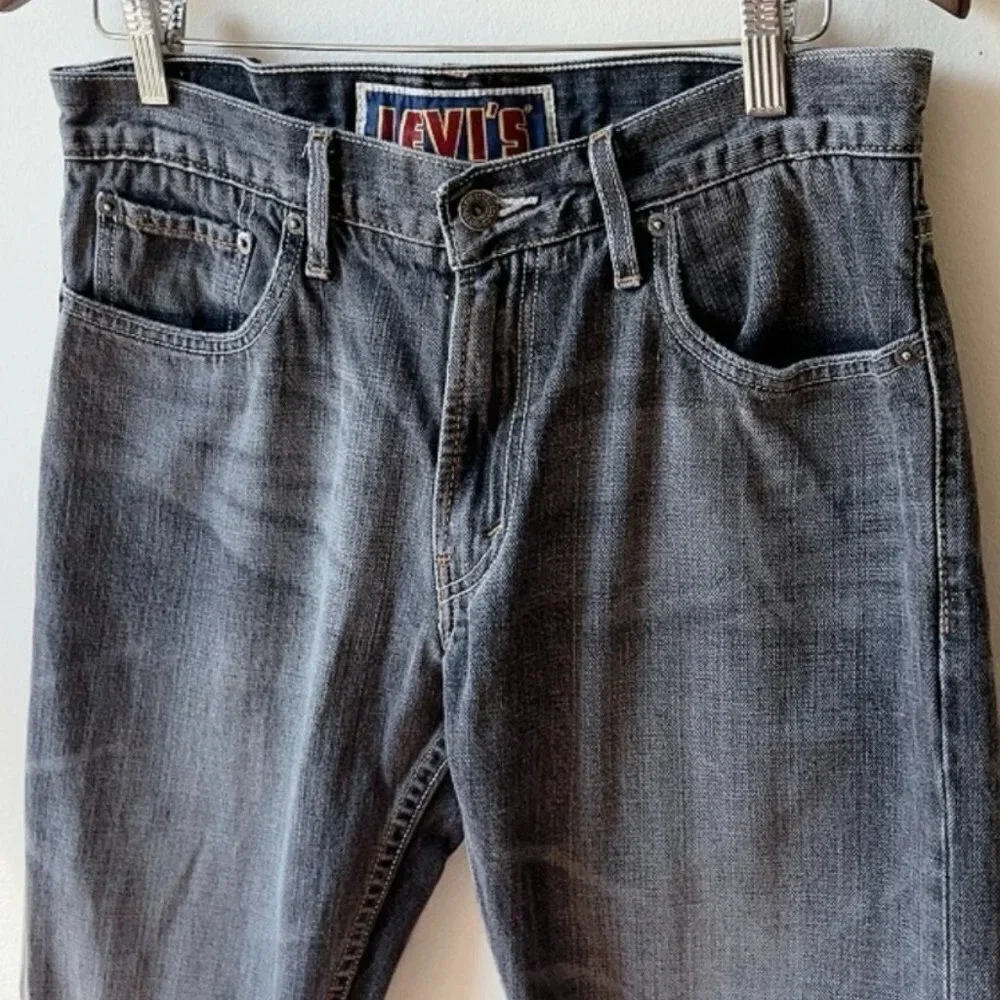 🌟✨2 for  $30✨🌟 Levi’s Vintage Men’s Slim Straight Jeans